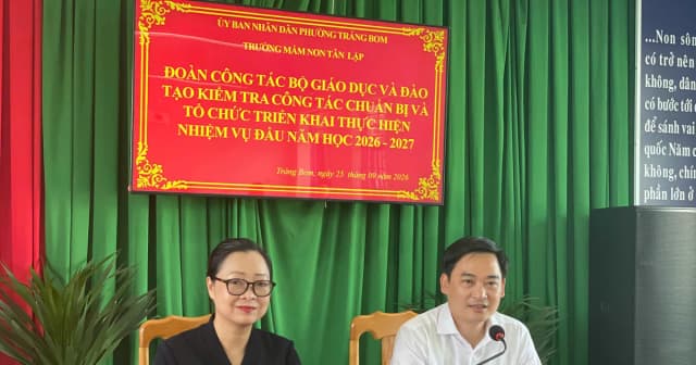Thứ trưởng Nguyễn Thị Quyên Thanh làm việc với trường mầm non ở TP Đồng Nai