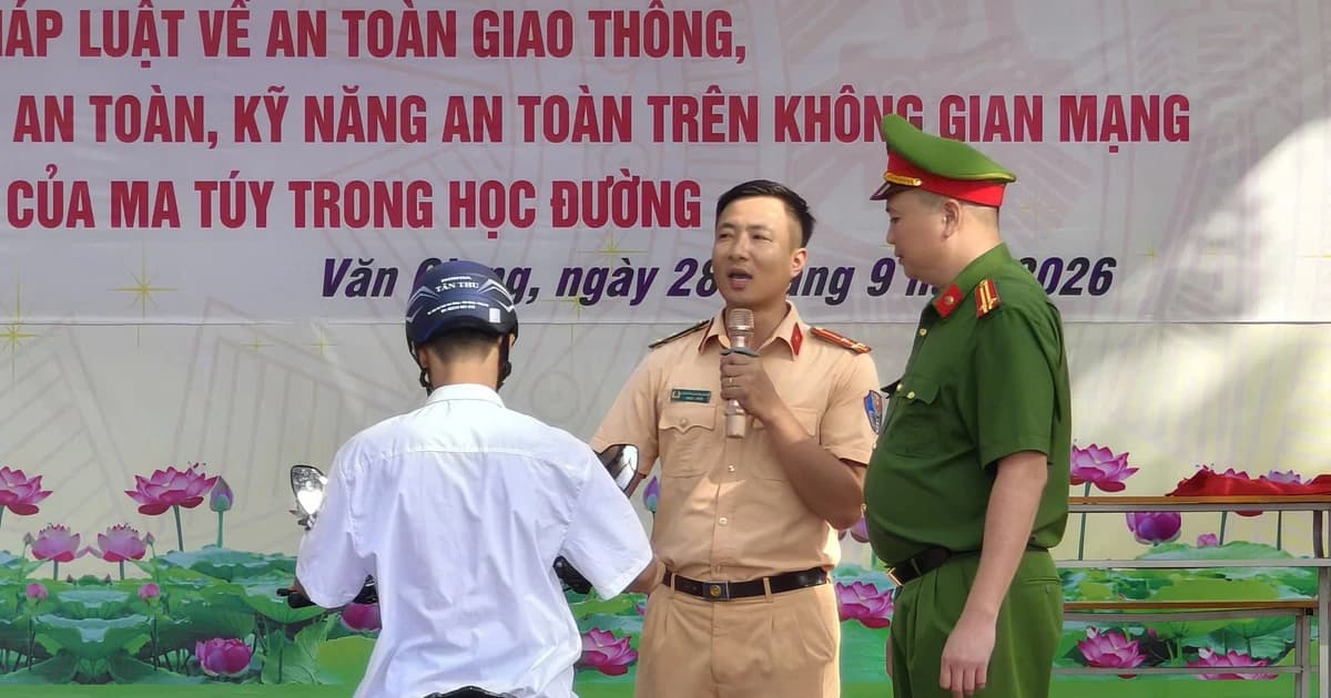 Giáo viên, học sinh Hưng Yên được trang bị kiến thức pháp luật ATGT