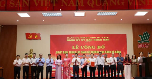 Công bố quyết định thành lập, kiện toàn nhân sự Đảng bộ Trường Cao đẳng Đà Nẵng