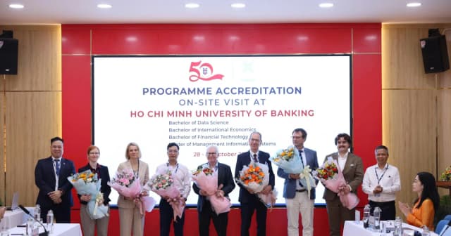HUB khai mạc đánh giá ngoài theo tiêu chuẩn FIBAA 4 chương trình đào tạo