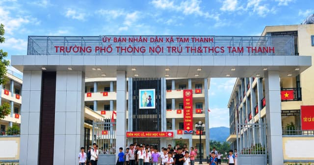Điều tiết nhân lực, ổn định trường lớp sau sáp nhập ở Thanh Hóa